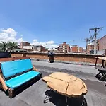 Hermoso Apartamento Con Terraza En Laureles