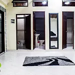 Hotel Paradise La 33