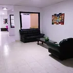 Hotel Paradise La 33