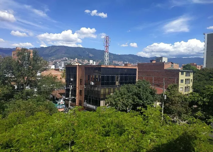 Aparta Hotel Montes La 70 Medellin