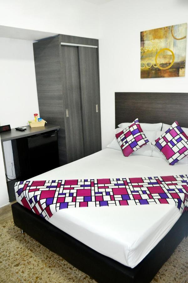 Hostel Casa Palmas Del Estadio 2