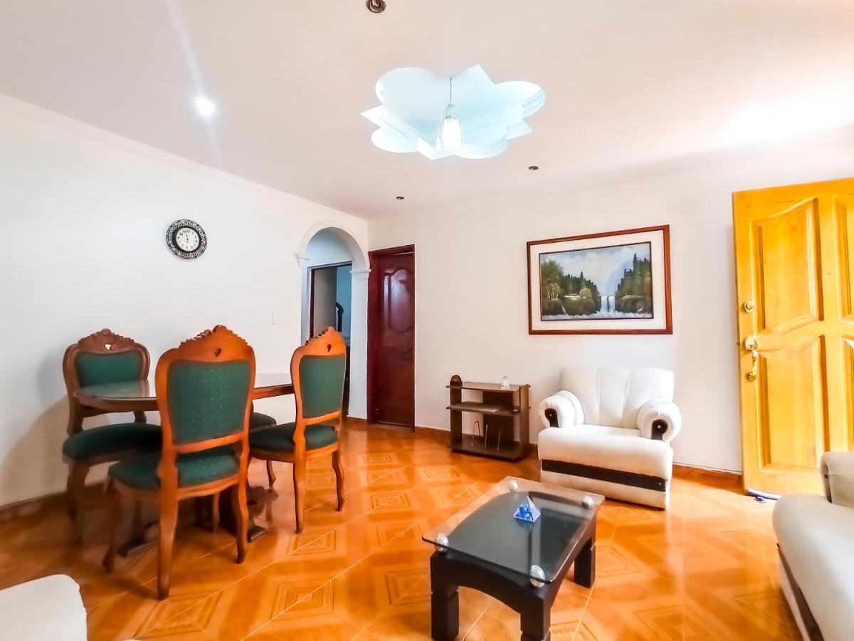 Casa Con Parking Privado - Cerca De La Estacion Floresta Apartment *