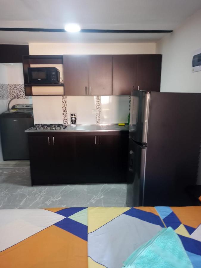 Aparta Estudios Michelle En Robledo A 20 Minutos Del Centro Al Lado De La Universidad Esumer, Imprescindible El Pago De La Primer Noche Apartment