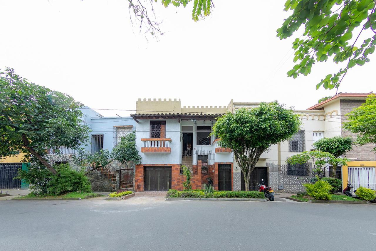 Hotel Ayenda Sarayu House
