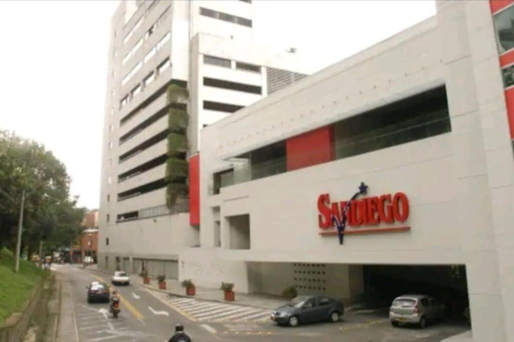 Hermoso Apartamento, Con Todas Las Comodidades. Apartment Medellin