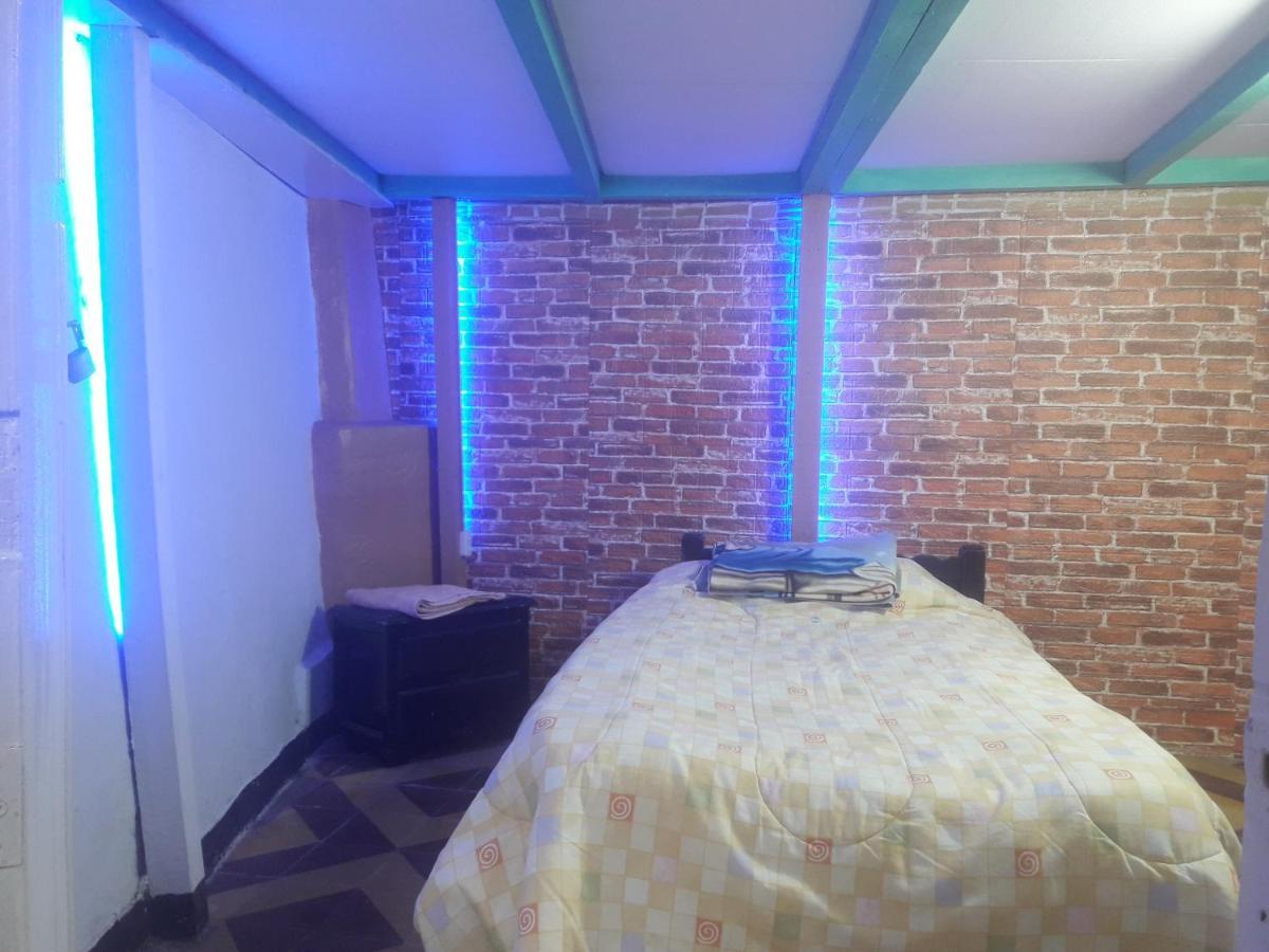6141 Basement Guest house *