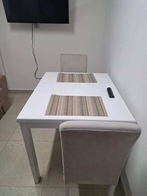 Hermoso Condominio En Medellin, Laureles Apartment Medellin