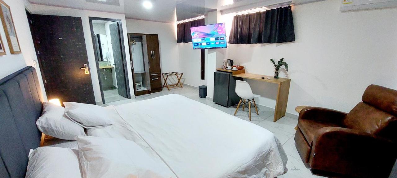 A & A Santa Alejandria Hotel Medellin