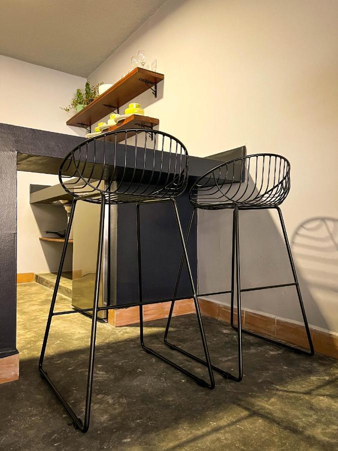 Park & Relax: Your Private Garage Apartment