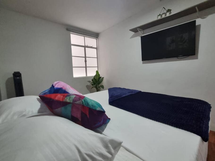 Hermoso Apartamento Con Terraza En Laureles *