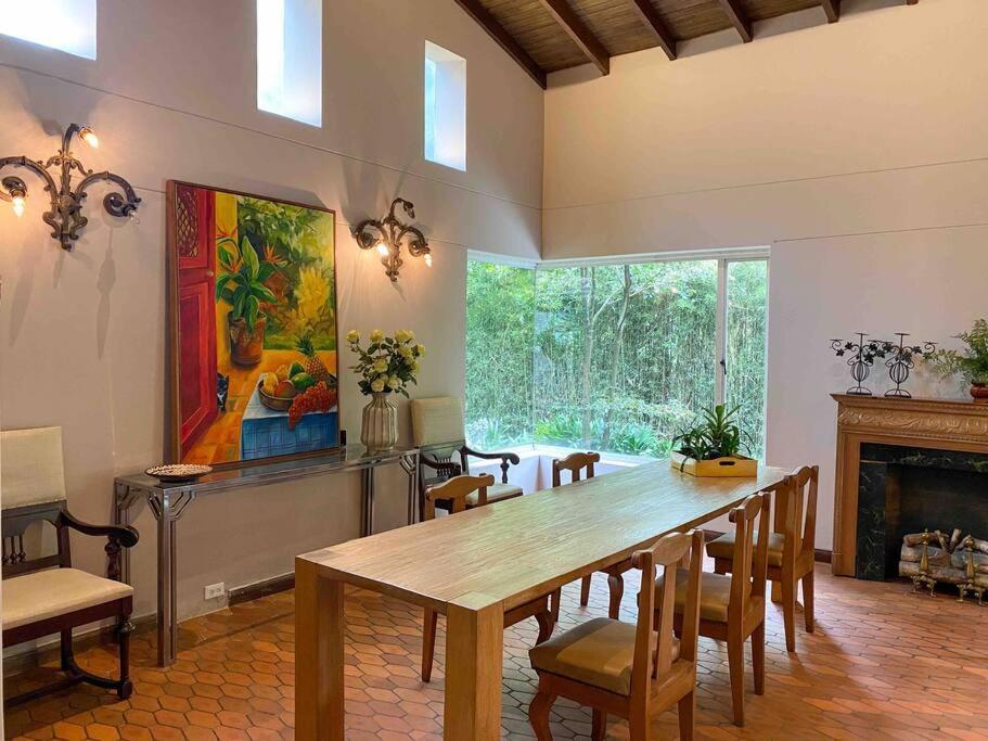 Mansion Br Piscina, Jacuzzi, 6 Min De Provenza Villa