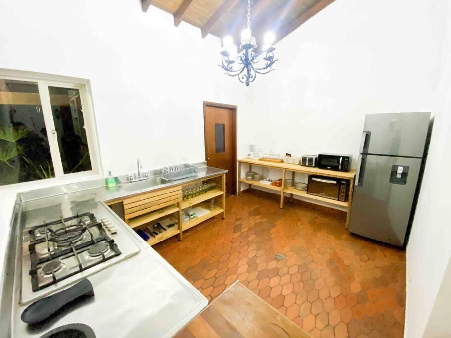 Villa Mansion Br Piscina, Jacuzzi, 6 Min De Provenza Medellin
