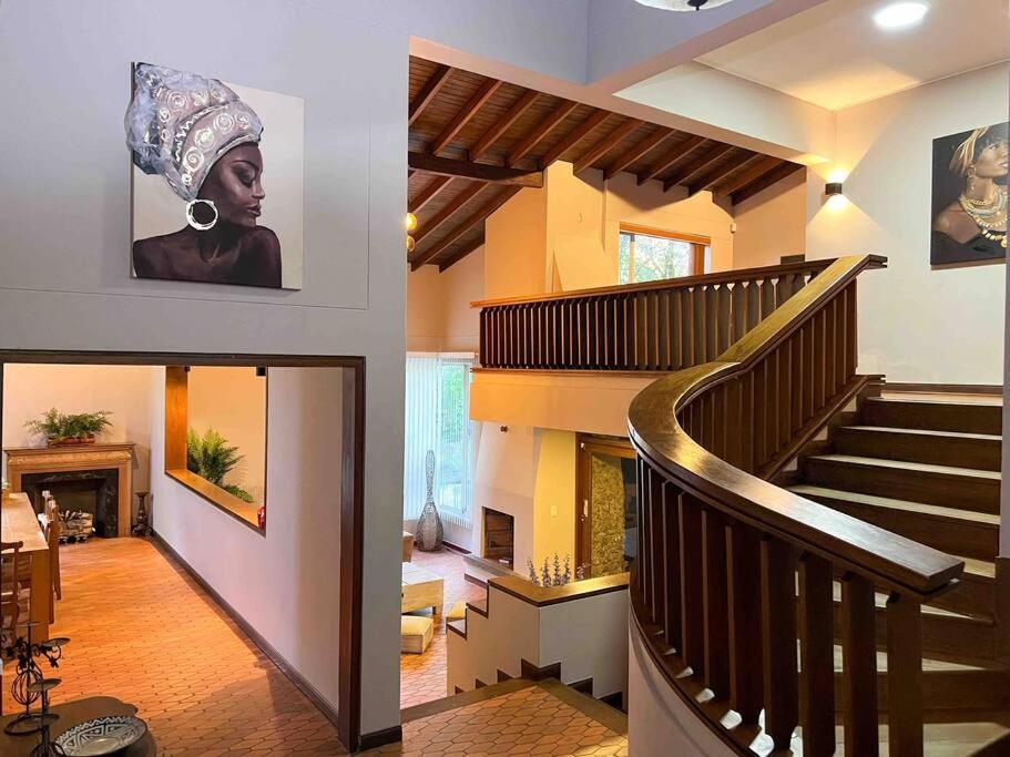 Mansion Br Piscina, Jacuzzi, 6 Min De Provenza Villa