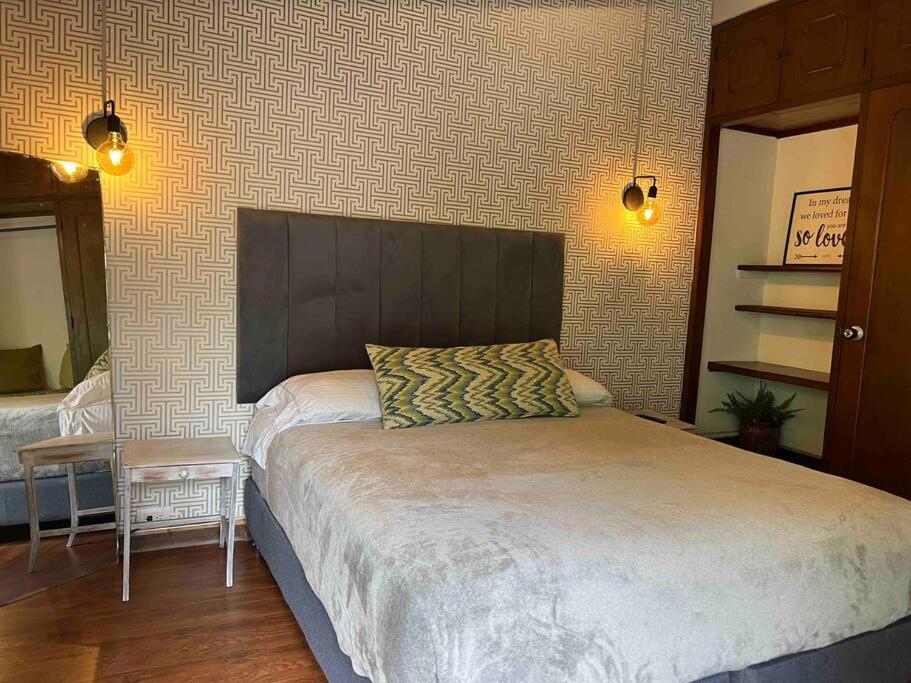 Mansion Br Piscina, Jacuzzi, 6 Min De Provenza * Medellin