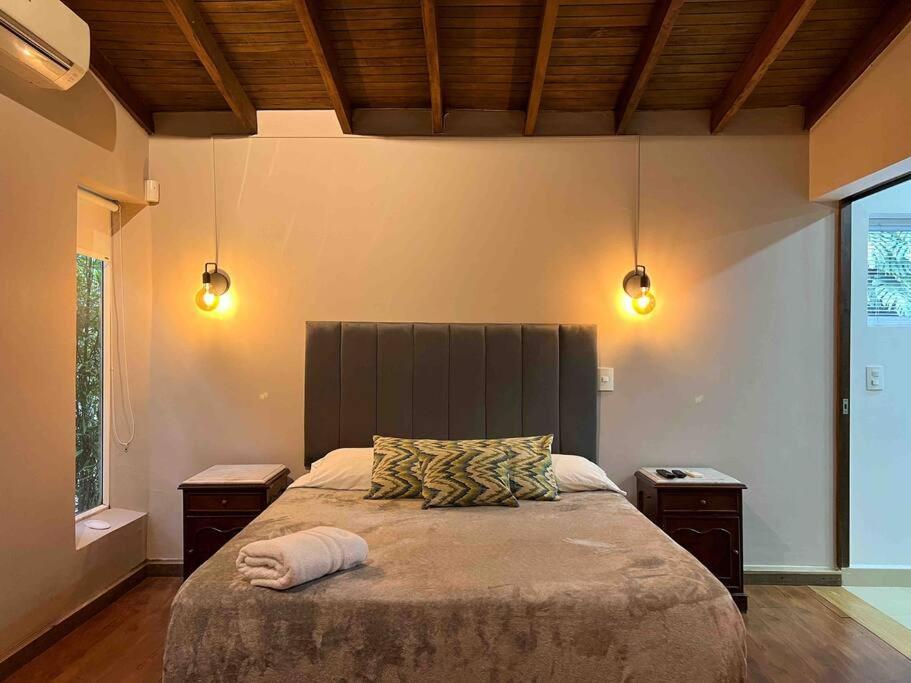 Mansion Br Piscina, Jacuzzi, 6 Min De Provenza * Medellin
