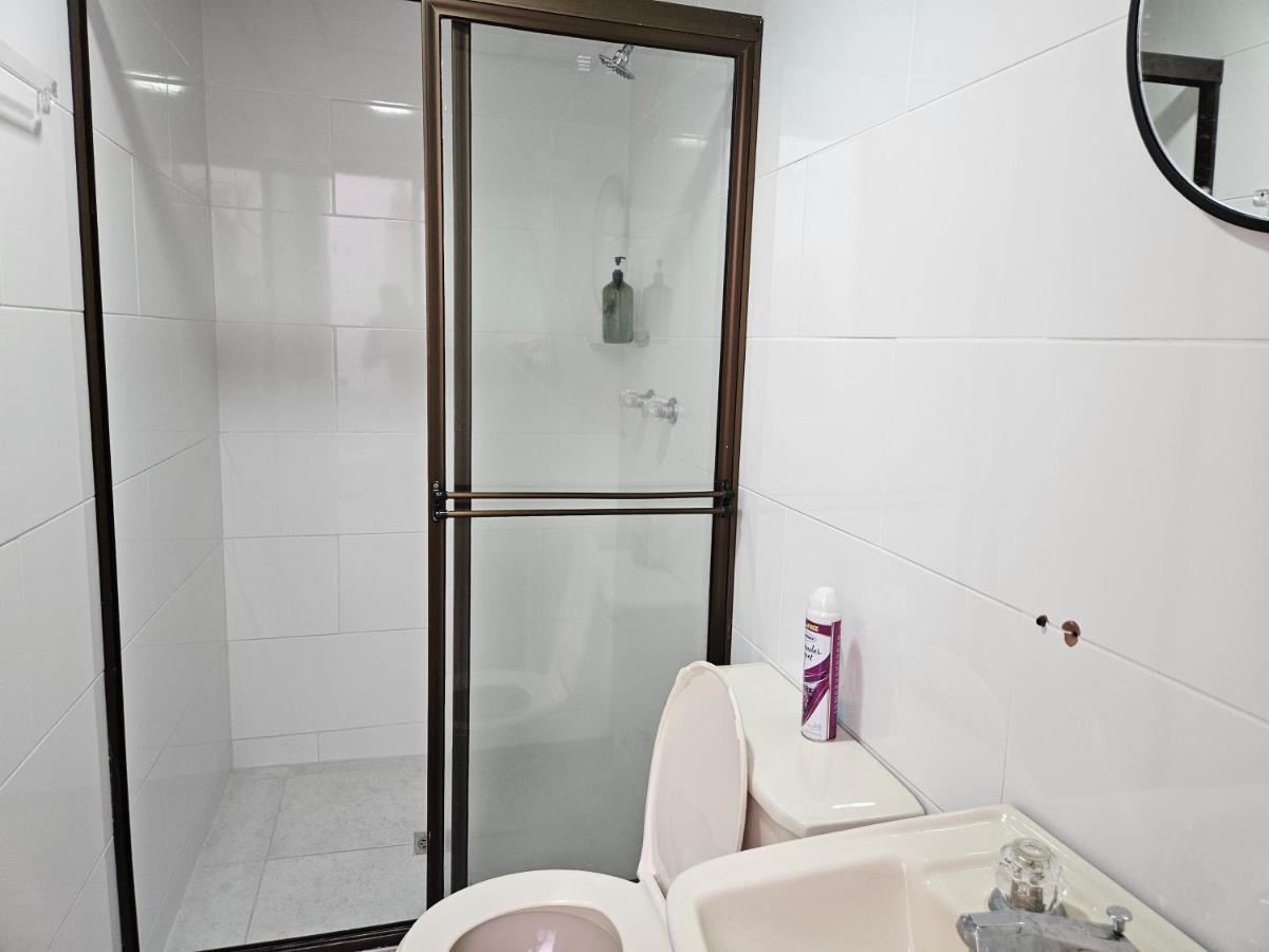 Apartment Beautiful Three-bedroom With Garden In El Poblado Medellin