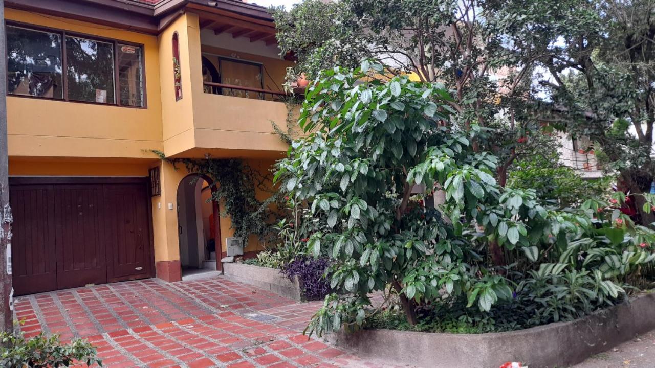 Brazos Abiertos * Medellin