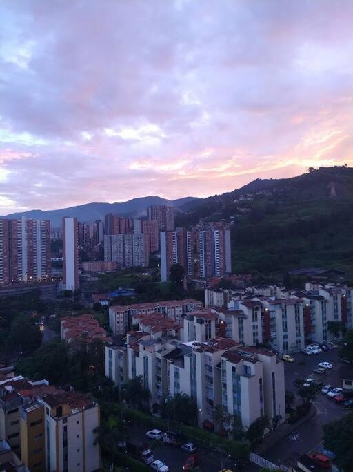 Amoblado Completo -vista Espectacular