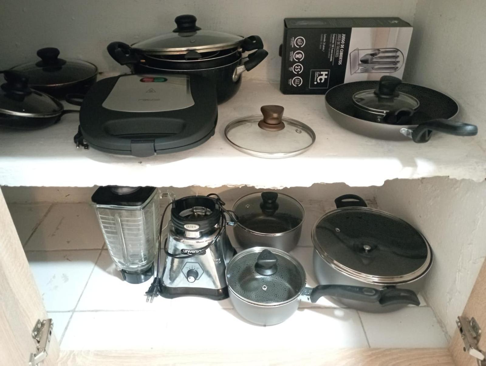Con Bano Privado Coliving Central Cerca A Plaza Mayor Cerro Nutibara Unicentro Guest house Medellin