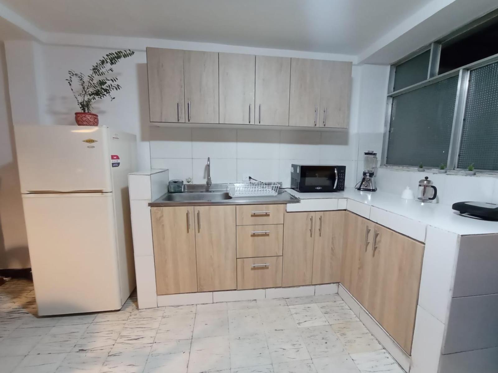 Guest house Con Bano Privado Coliving Central Cerca A Plaza Mayor Cerro Nutibara Unicentro