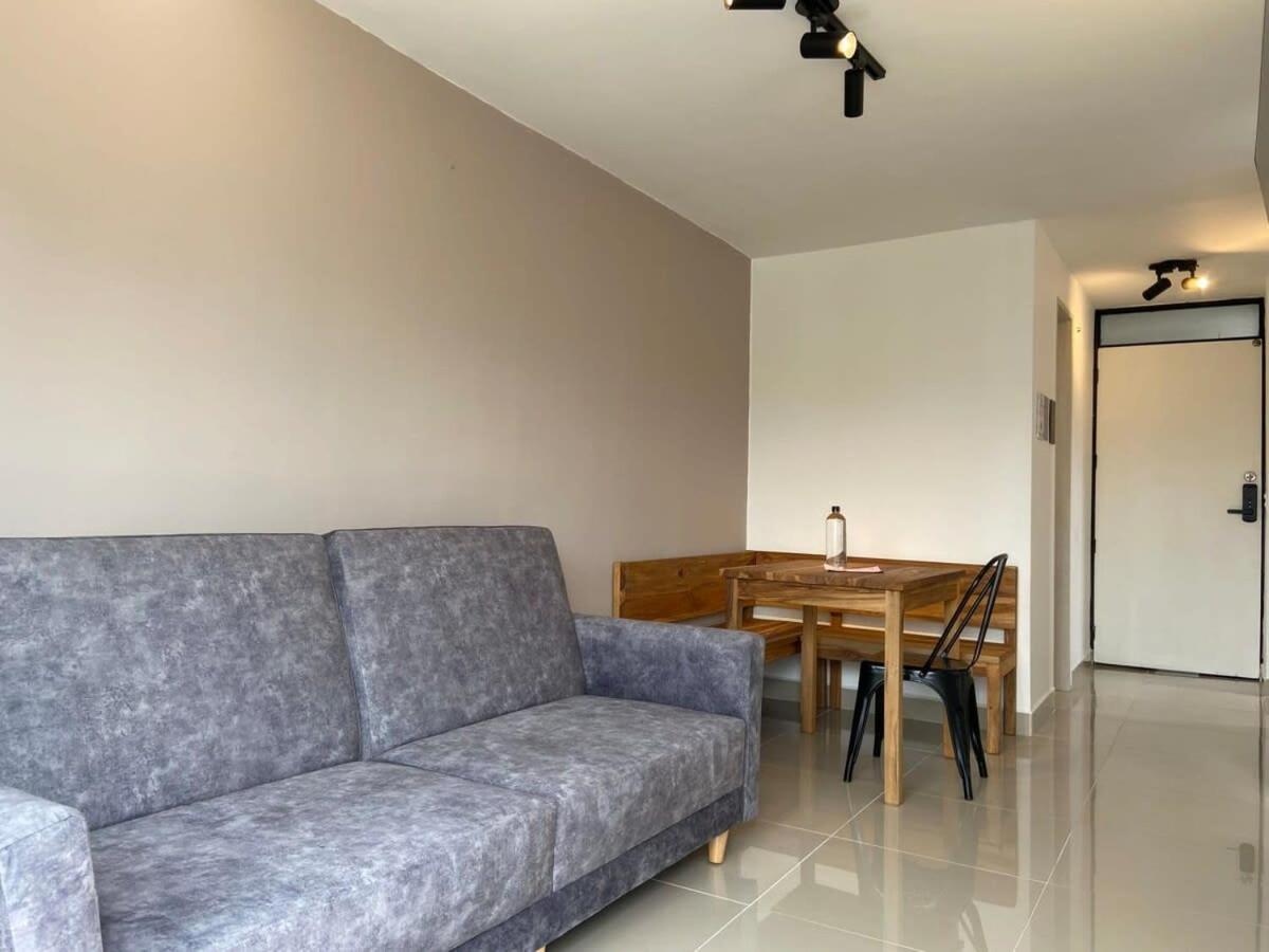 Cozy 1br With Private Terrace In Apartment