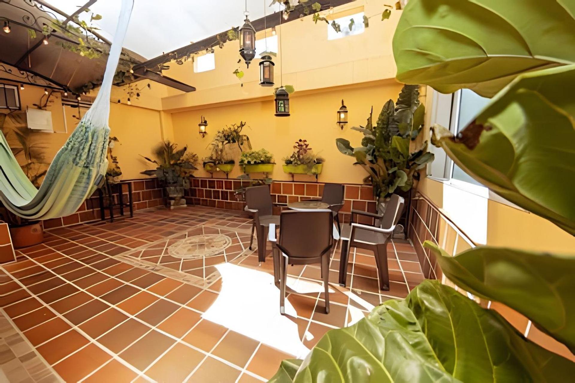 Ed Santo Tomas Laureles * Medellin