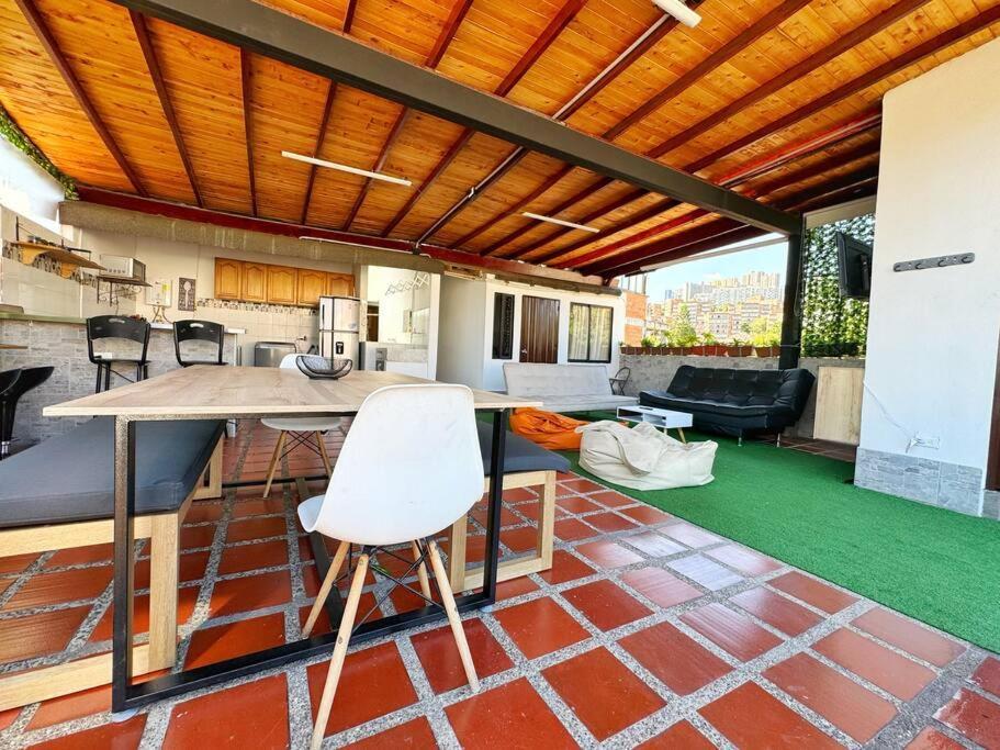 Apartamento Con Terraza Estadio Apartment Medellin