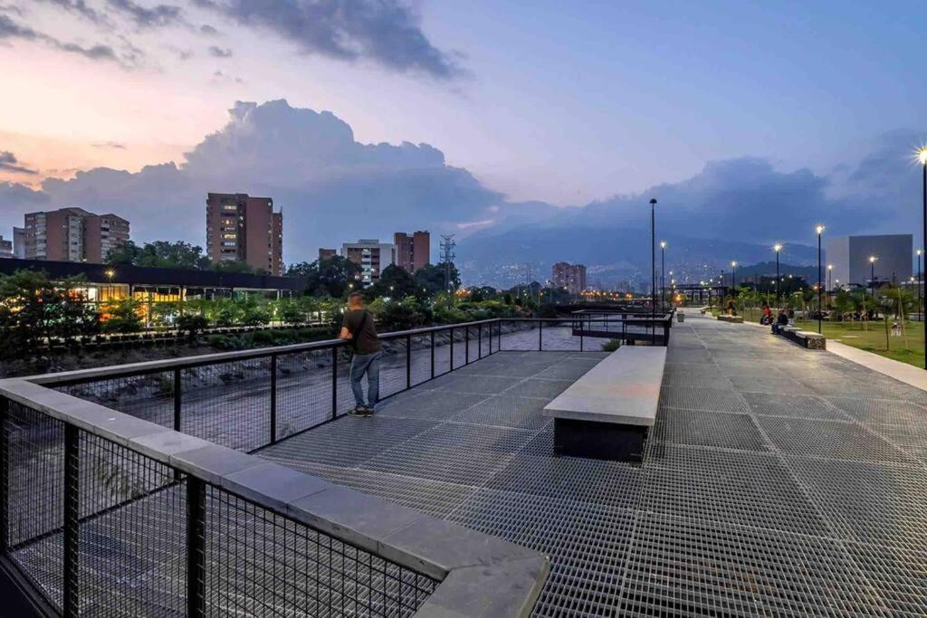 Perfect 3br Location Apartment Medellin