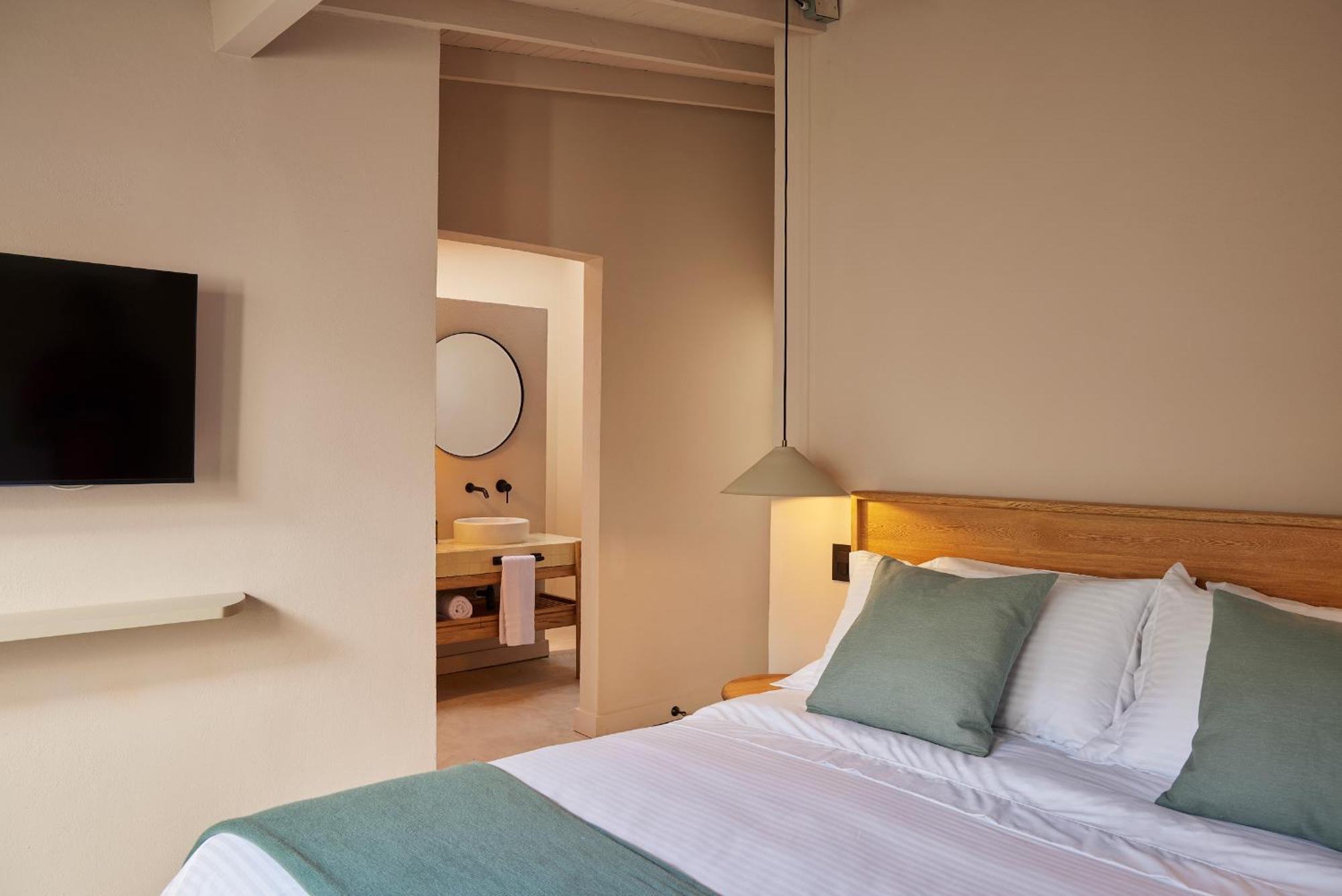 Antipoda Boutique 4*