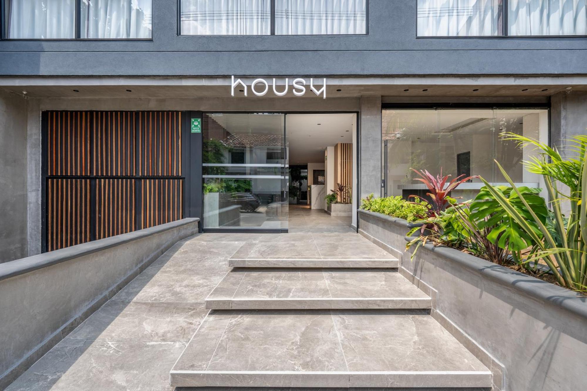 Aparthotel Housy Laureles *
