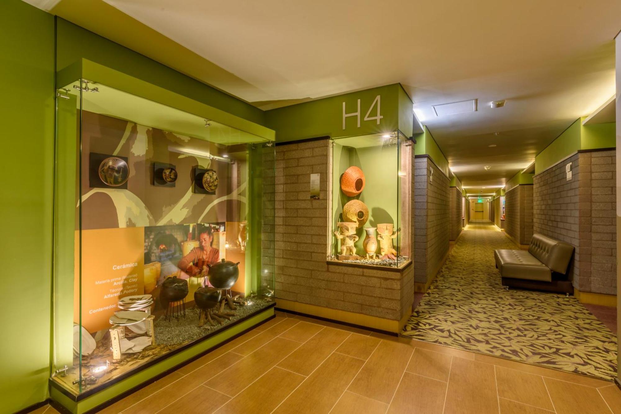 Diez Categoria Colombia Hotel Medellin