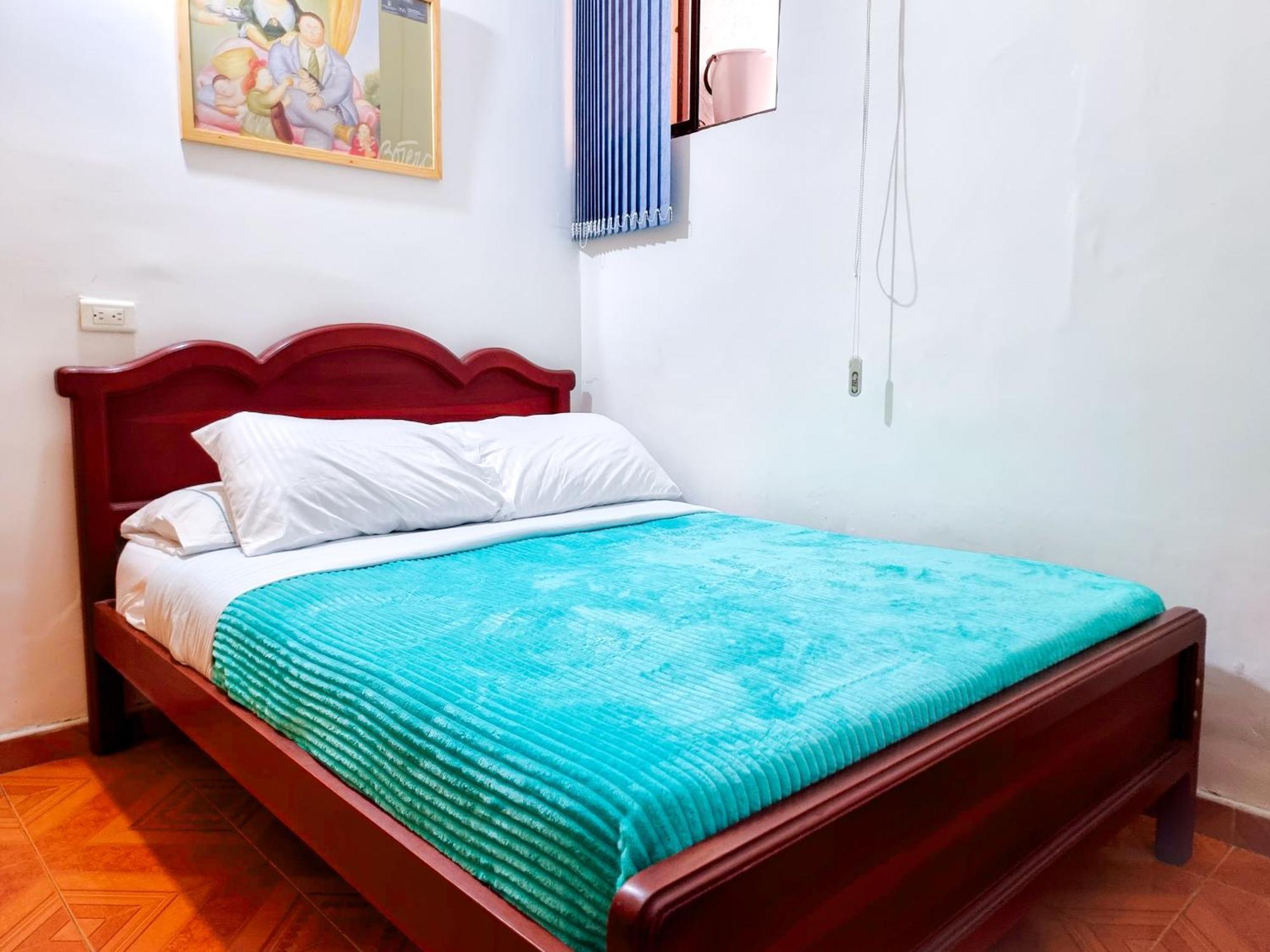 Casa Con Parking Privado - Cerca De La Estacion Floresta *
