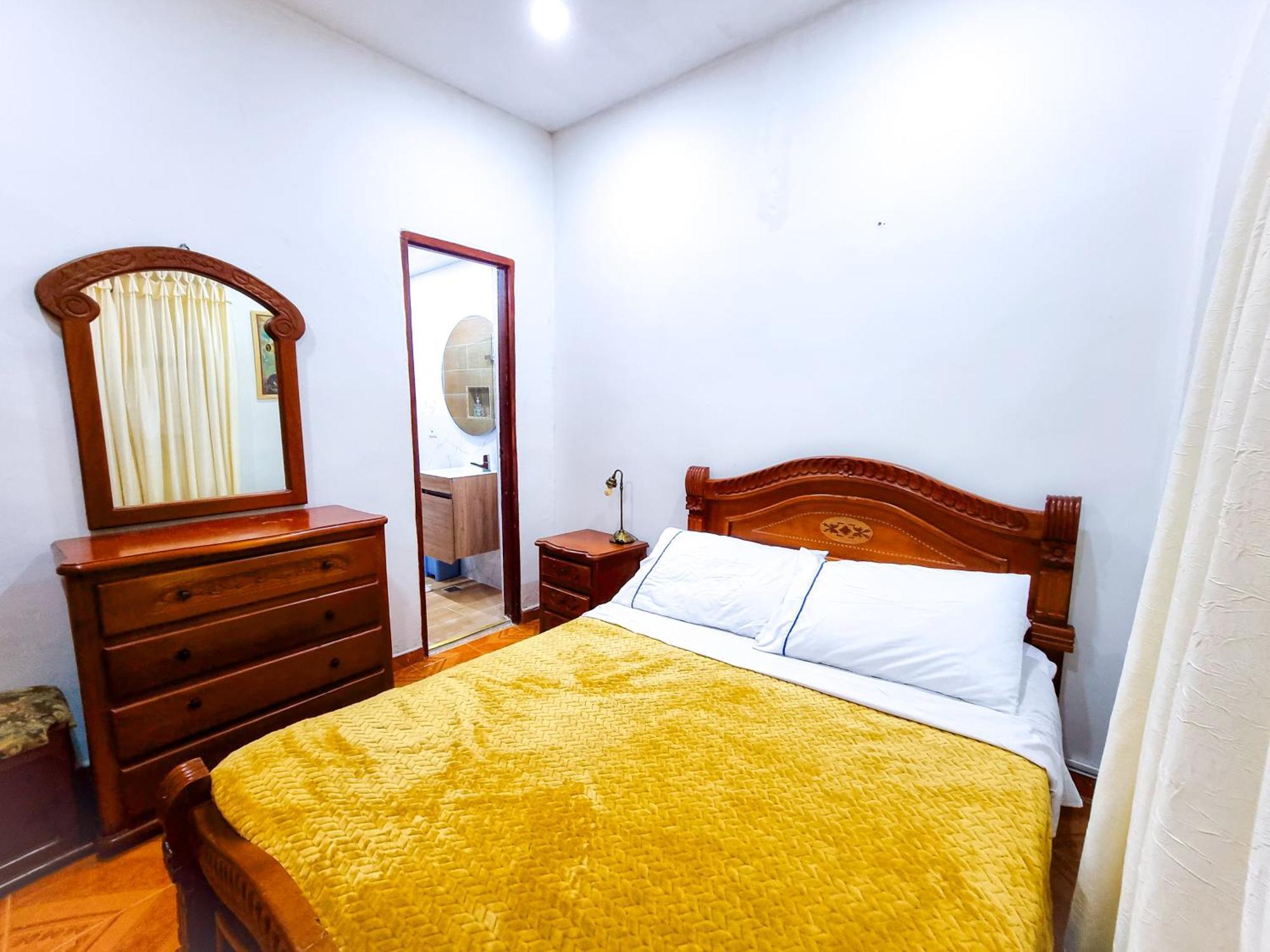 Casa Con Parking Privado - Cerca De La Estacion Floresta Apartment *