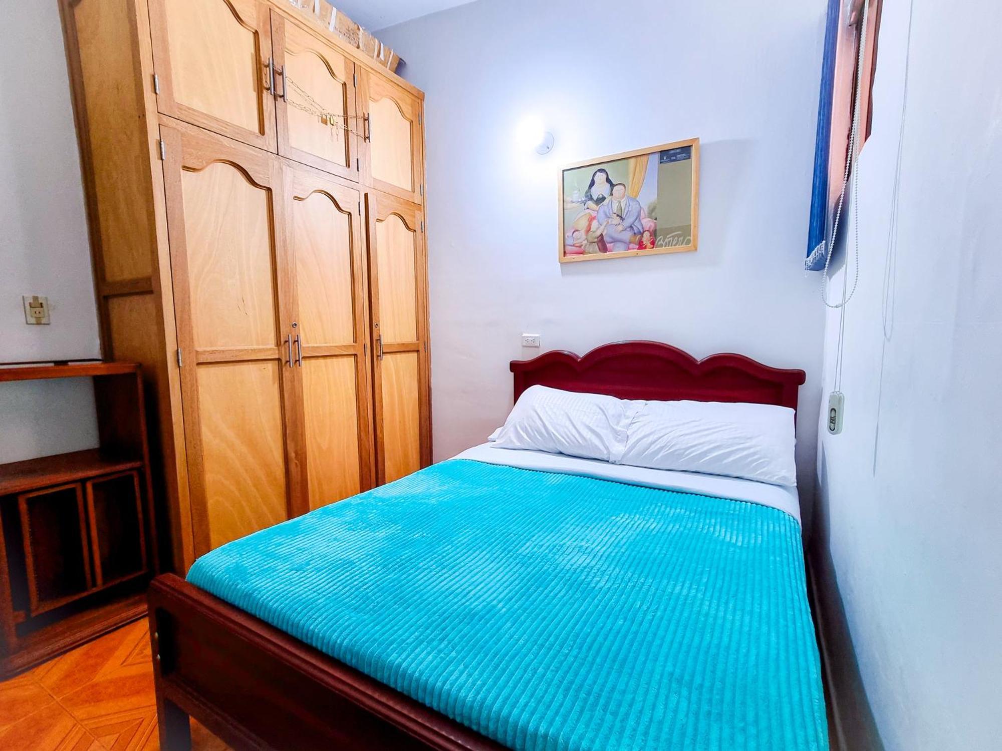 Casa Con Parking Privado - Cerca De La Estacion Floresta Apartment Medellin
