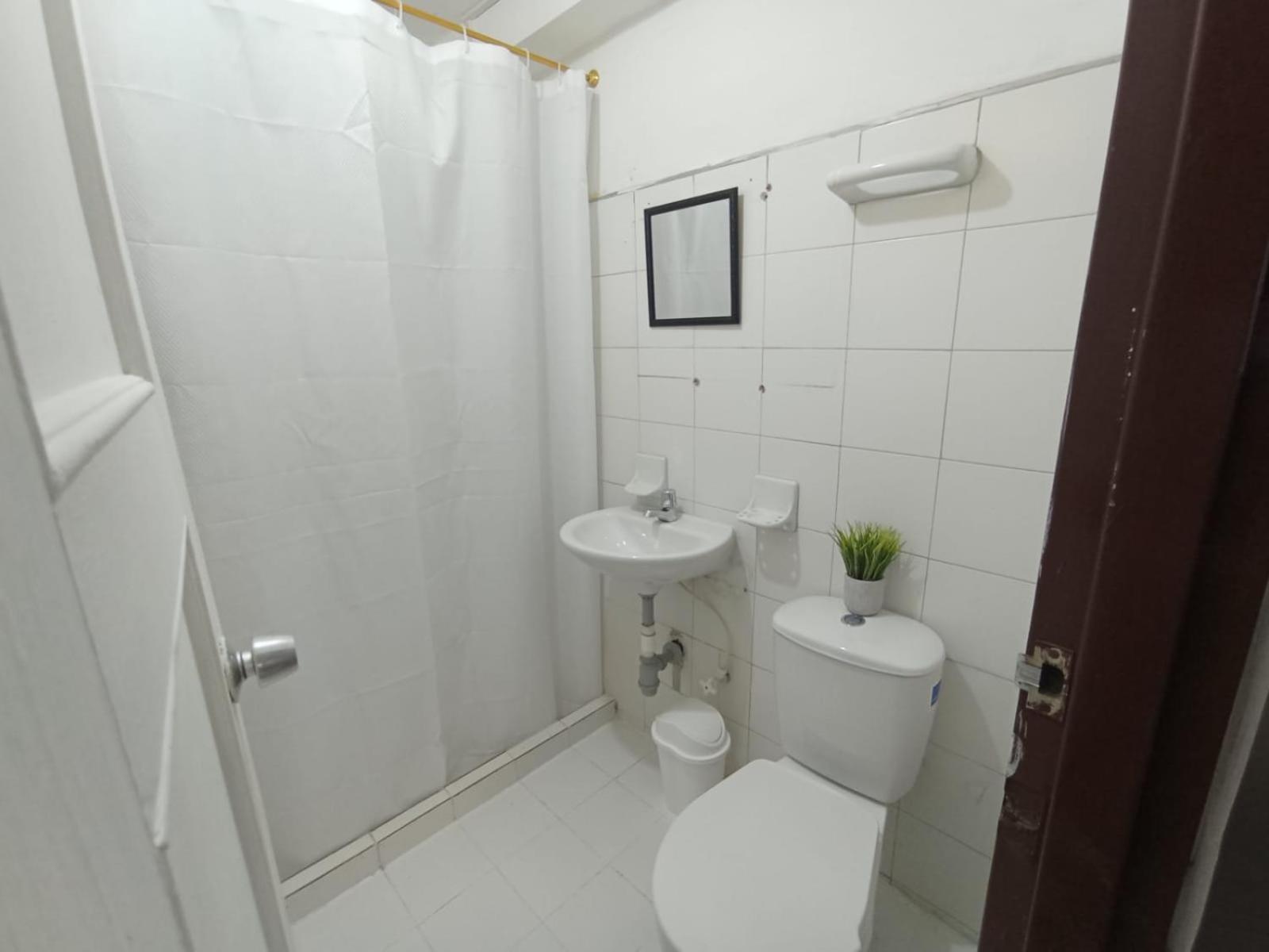Con Bano Privado Coliving Central Cerca A Plaza Mayor Cerro Nutibara Unicentro Medellin