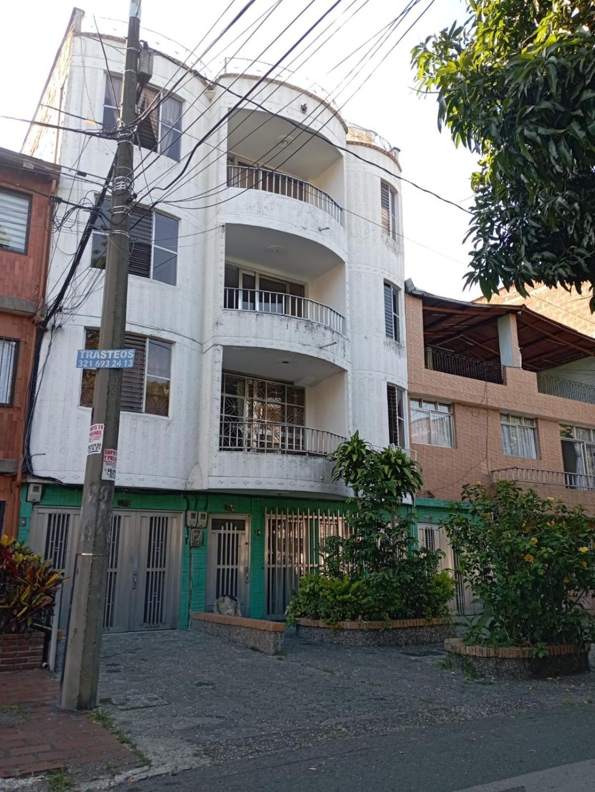 Guest house Con Bano Privado Coliving Central Cerca A Plaza Mayor Cerro Nutibara Unicentro