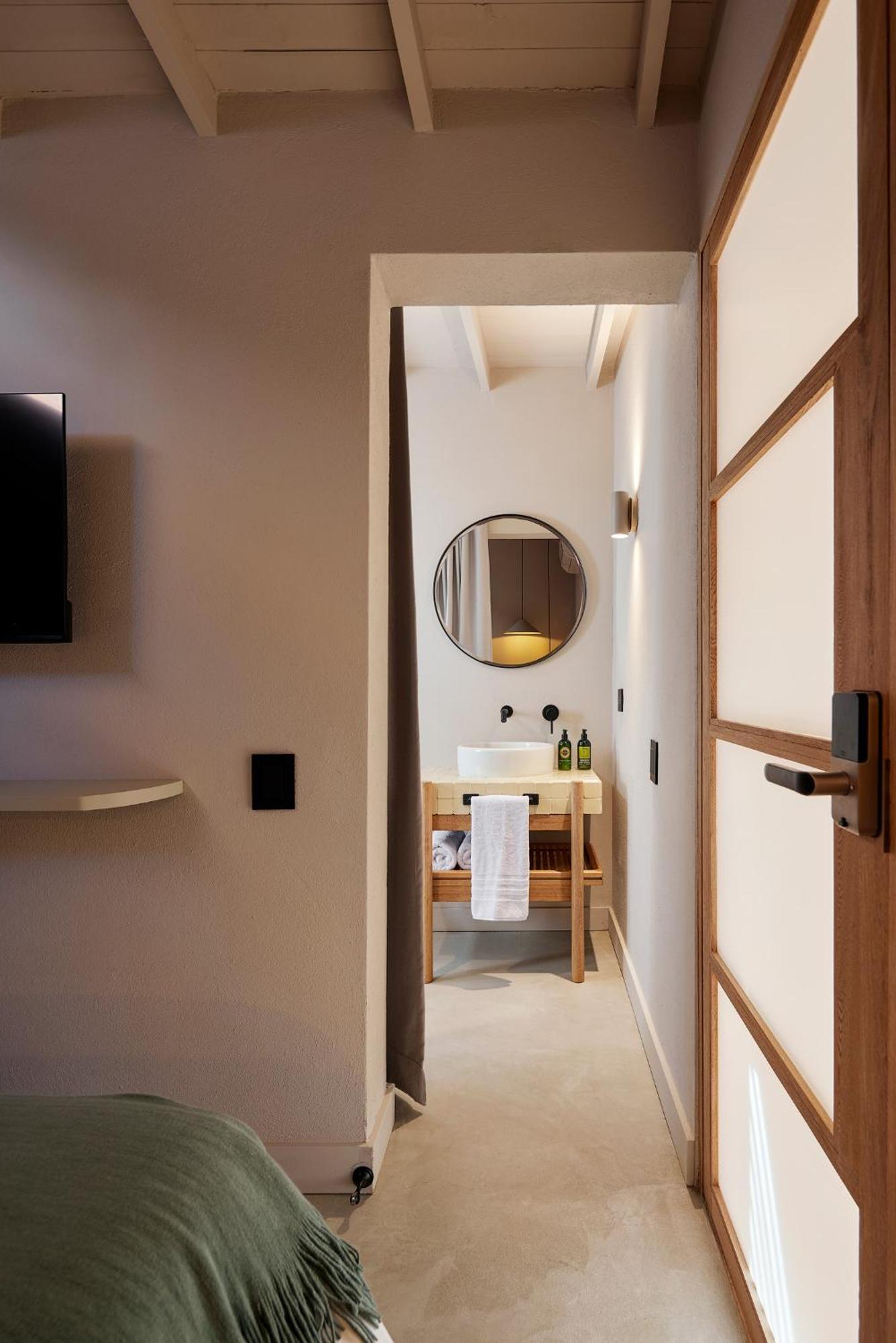 Antipoda Boutique Hotel 4*
