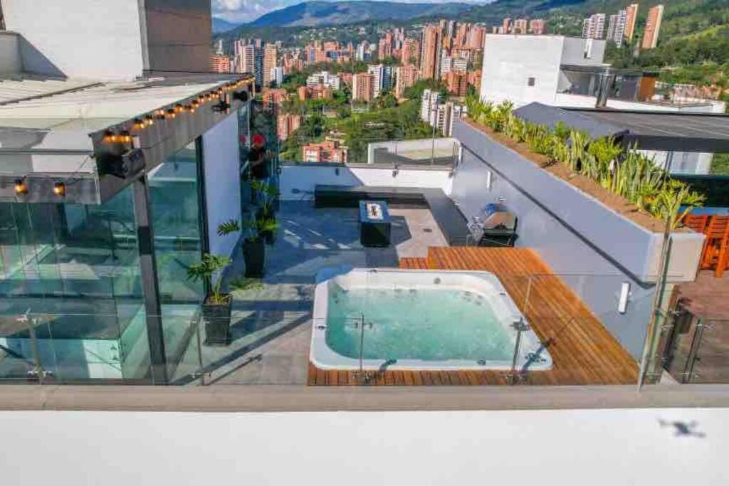 Penthouse Luxurytravelhome Poblado Apartment *