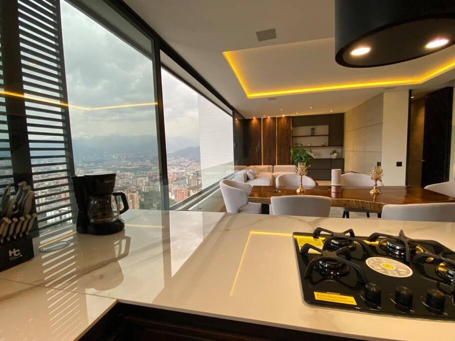 Penthouse Luxurytravelhome Poblado Apartment Medellin