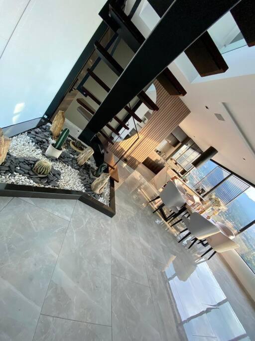 Penthouse Luxurytravelhome Poblado Apartment *