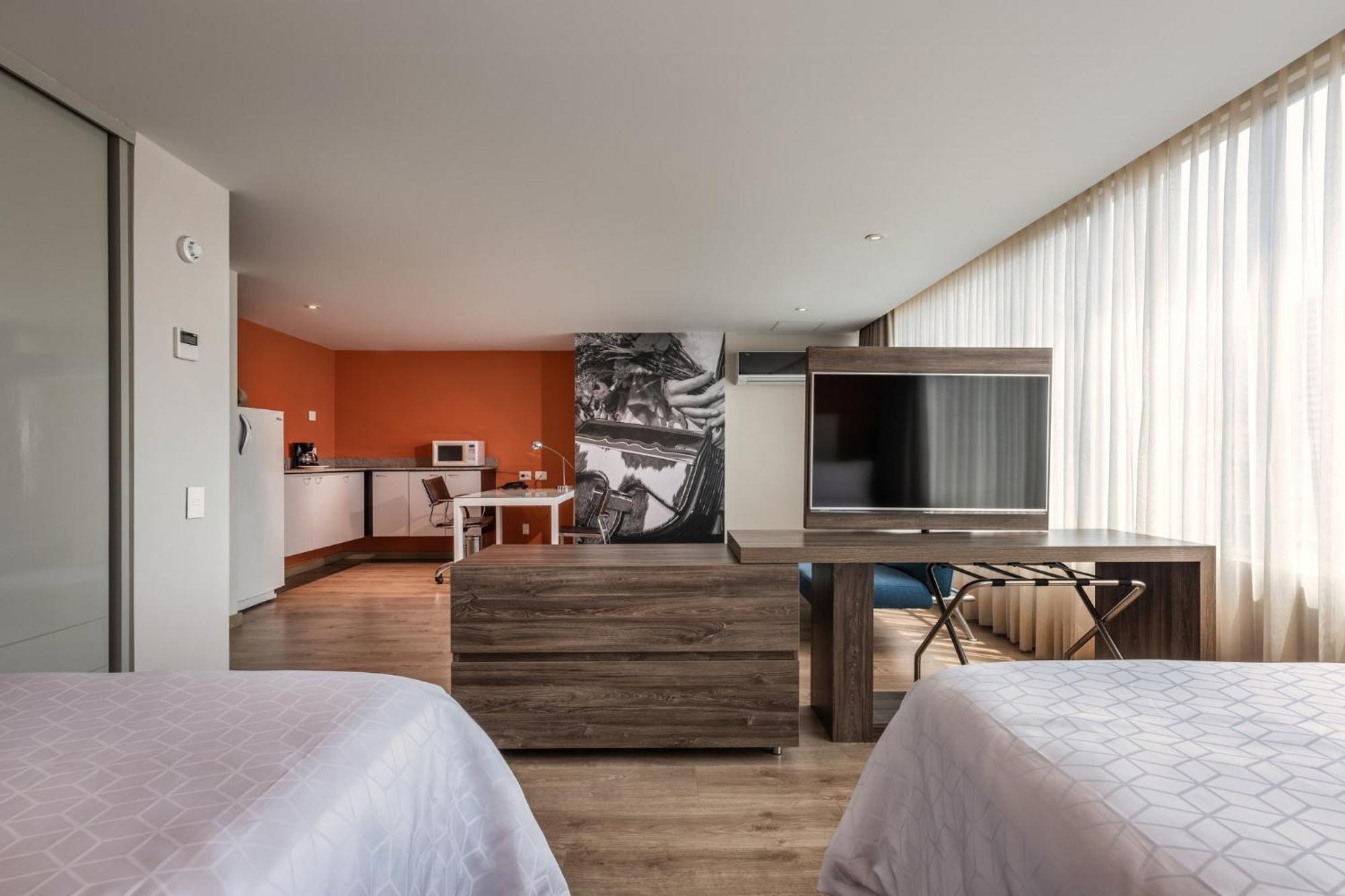 Hotel Express & By Ihg Medellin