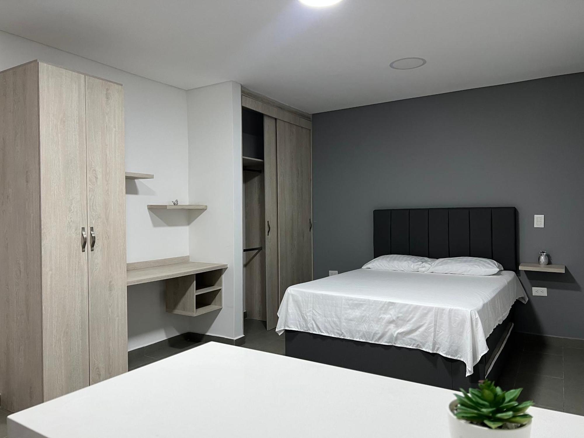Elit 301