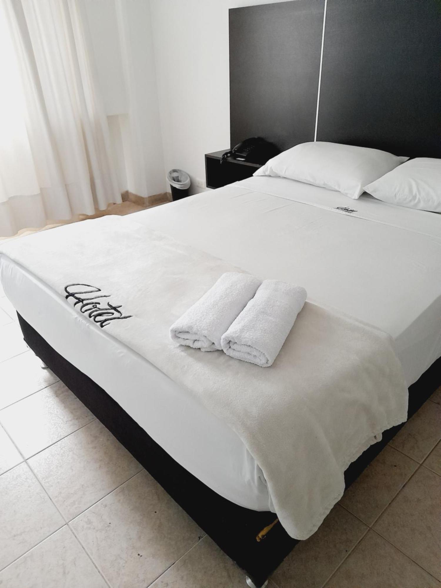 Saint John Hotel Medellin