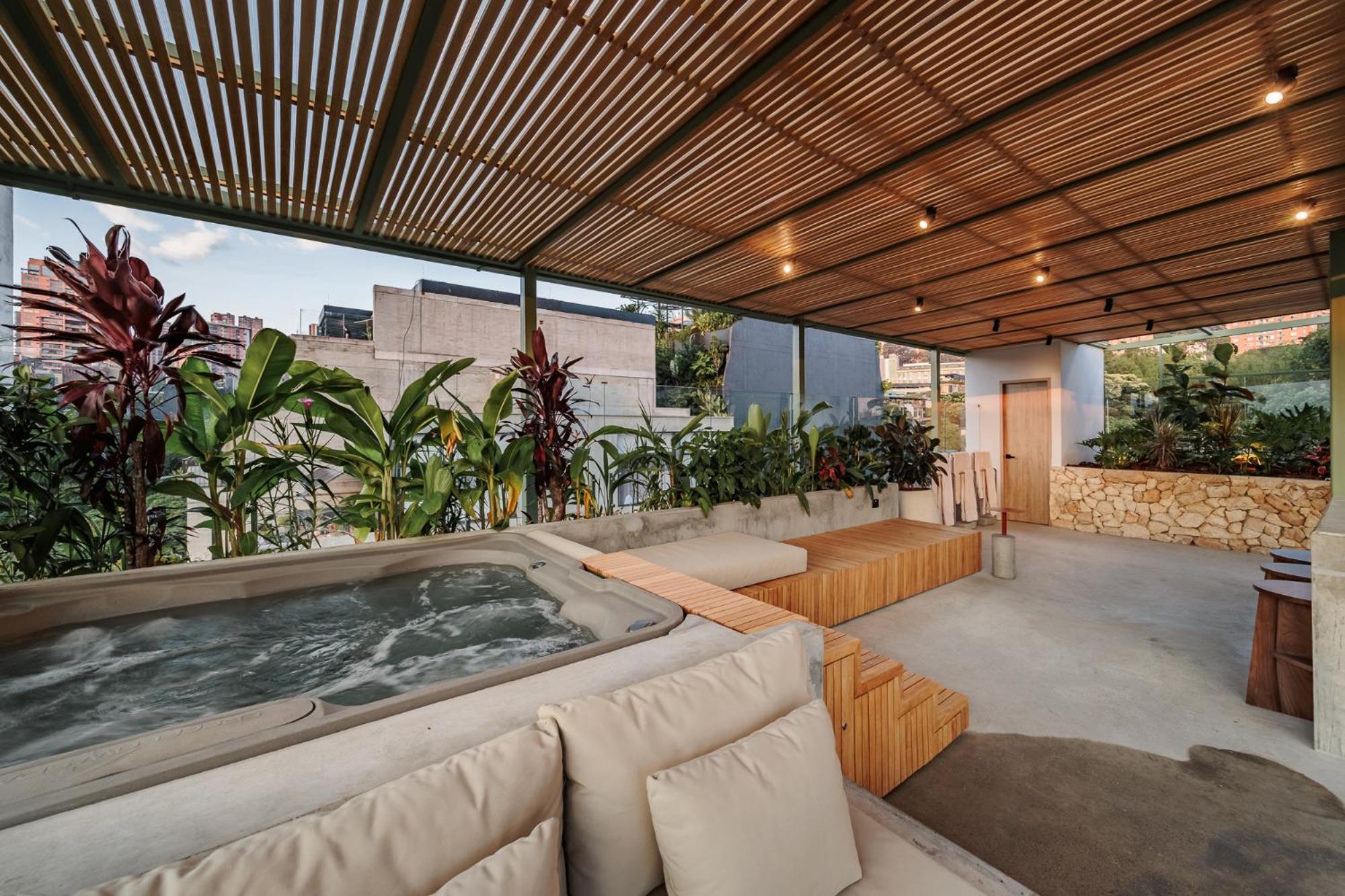 Primavera Building Aparthotel