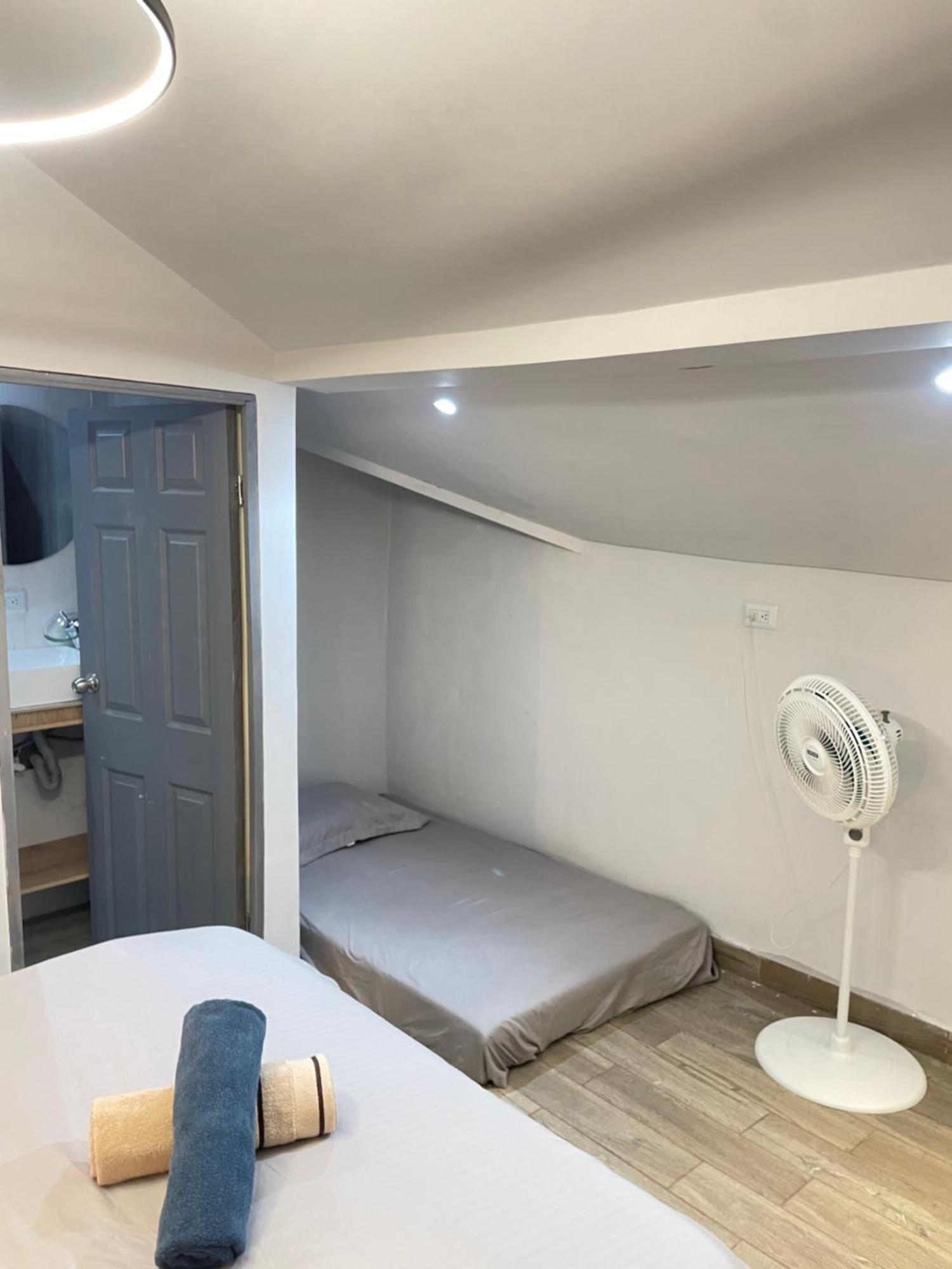 Sage House De 2 Alcoba La 70 Laurles Estadio Apartment *