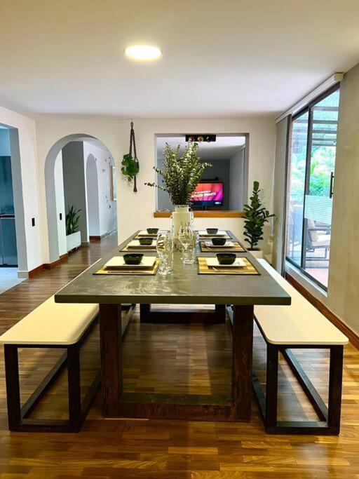 Modern 4bedroom With Private Terrace 500mb Internet Apartamento Medellín