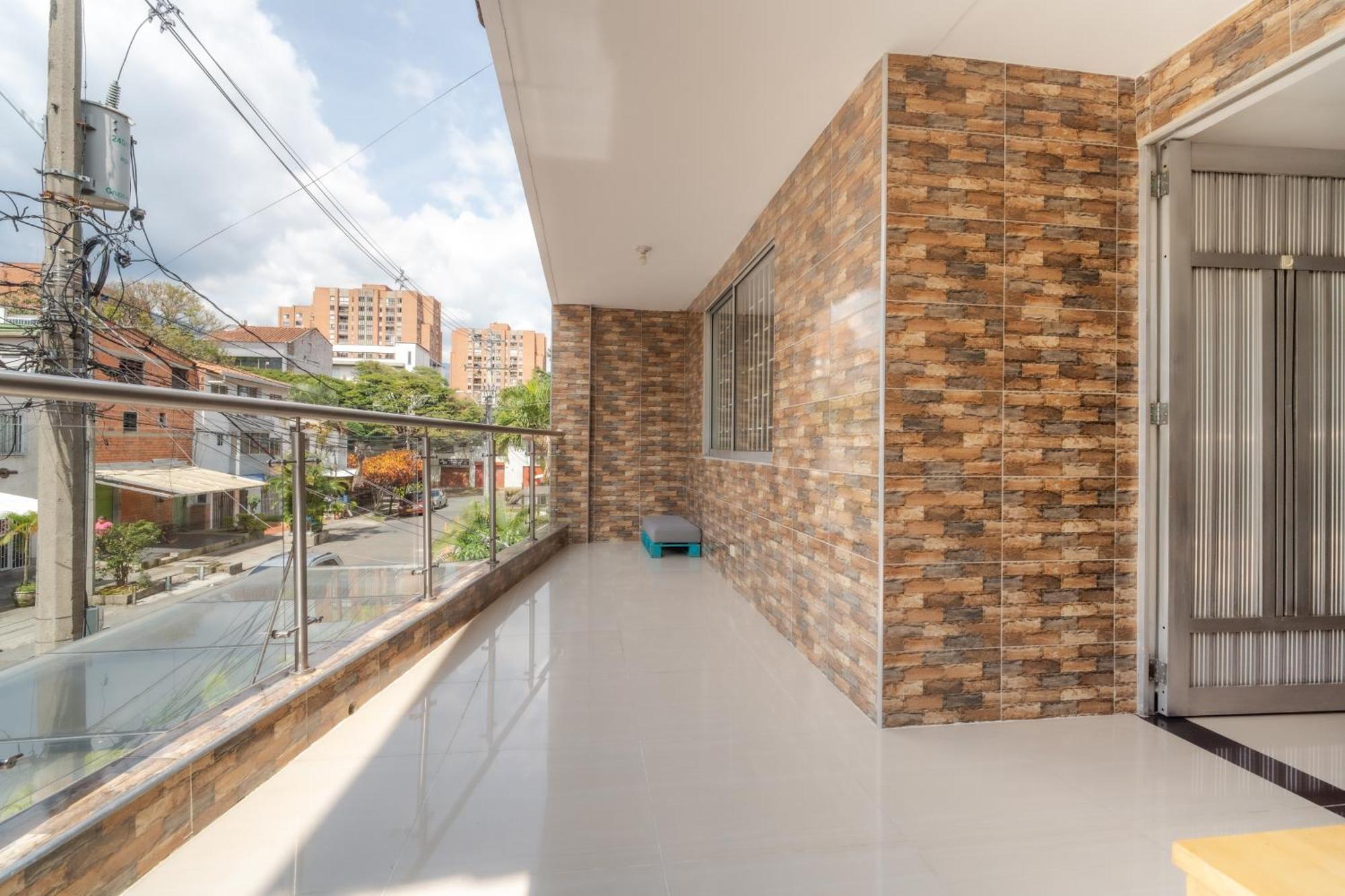 Casa Amplia Y Comoda Cerca Del Estadio Y La 70 Apartment