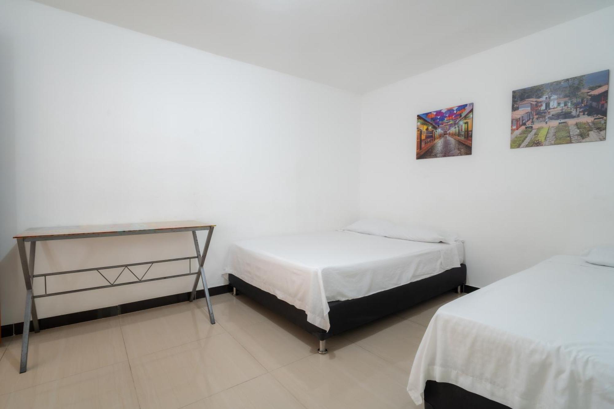 Casa Amplia Y Comoda Cerca Del Estadio Y La 70 Apartment Medellin