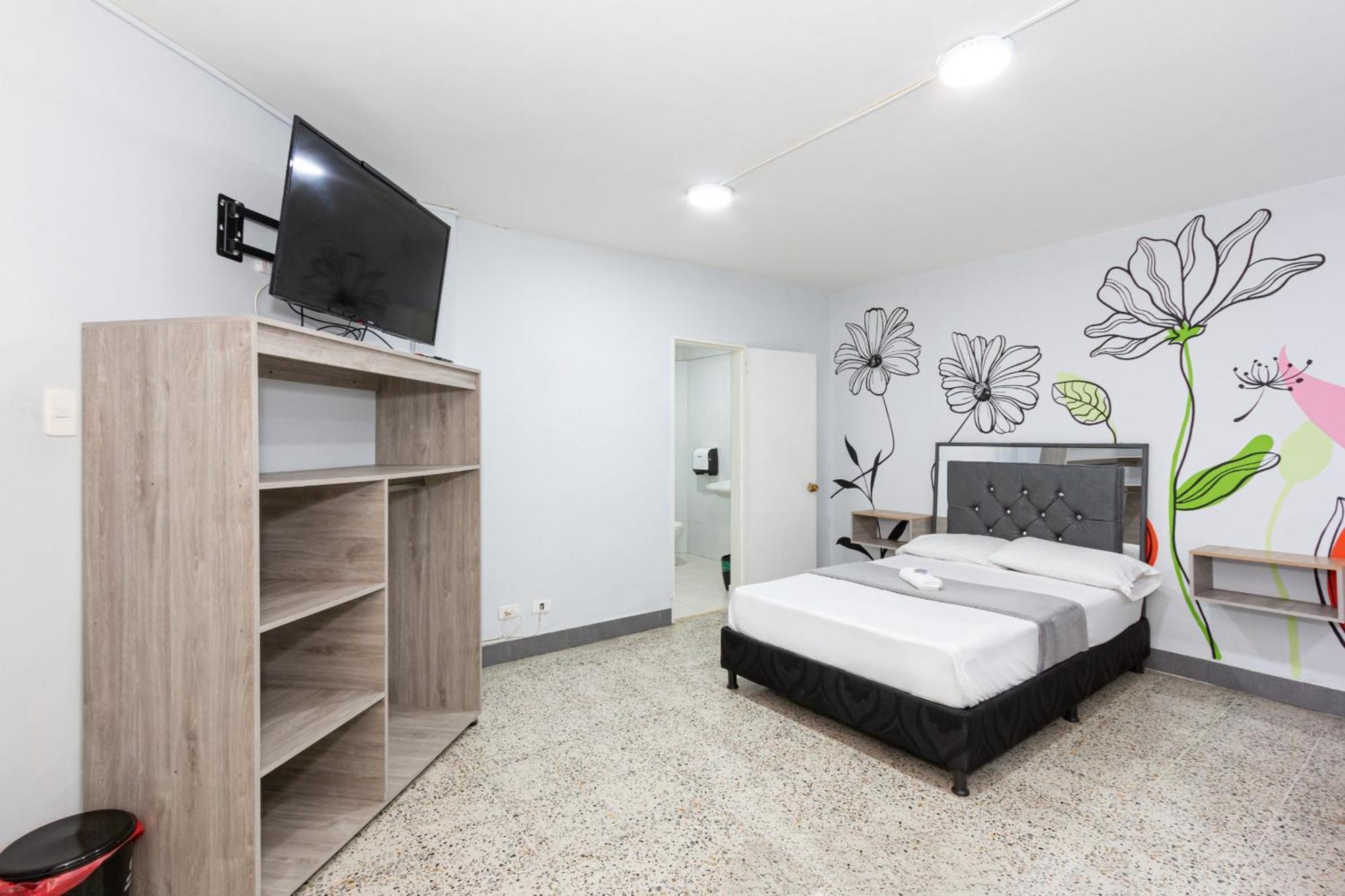 Guest house Guayacanes 70 Medellin