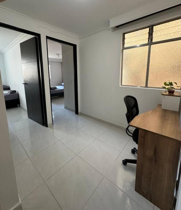 Apartamento 302 Edificio Atenas * Medellin